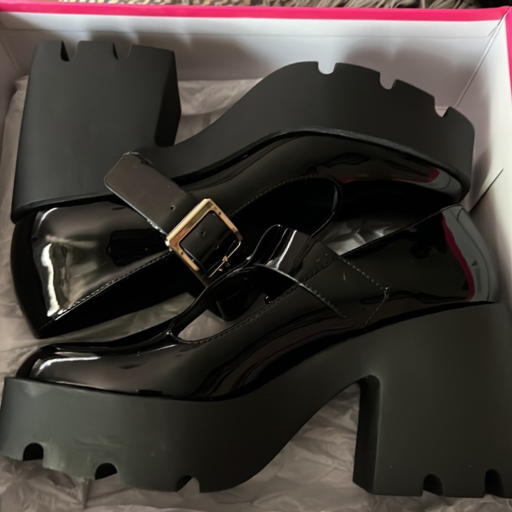 Steve Madden Platform Mary Jane